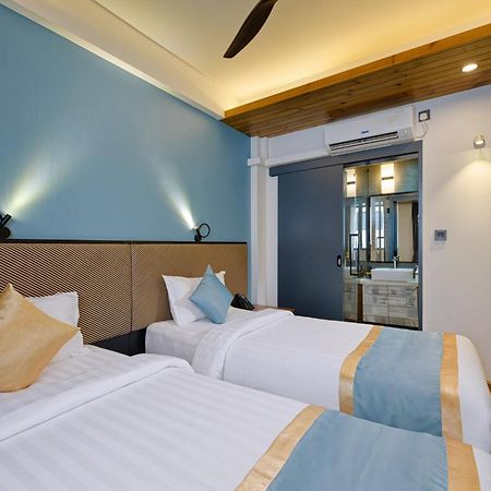 H78 Veli Hotel Хулхумале Екстериор снимка
